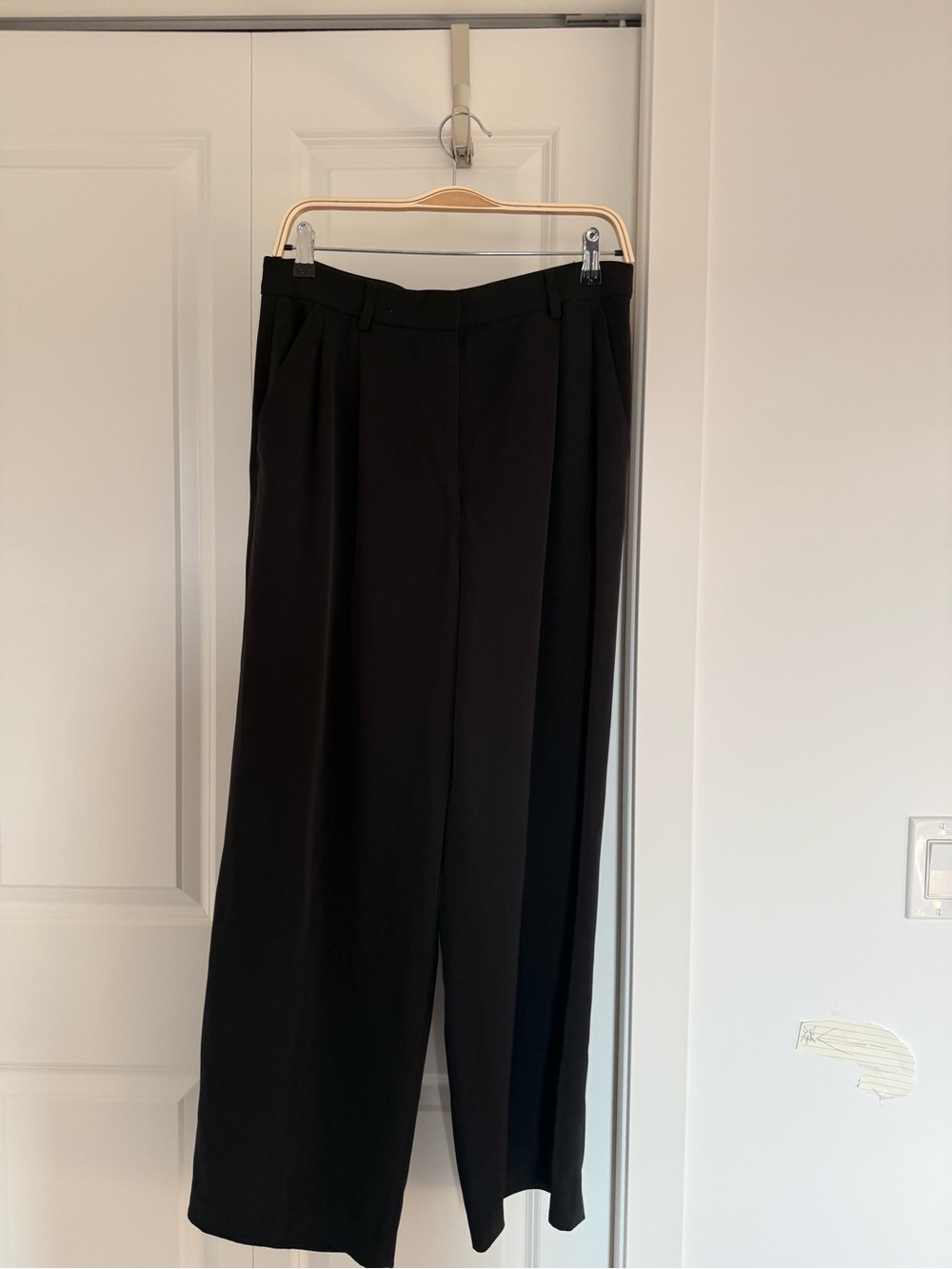Black Wide-Leg Women's Dress Pants